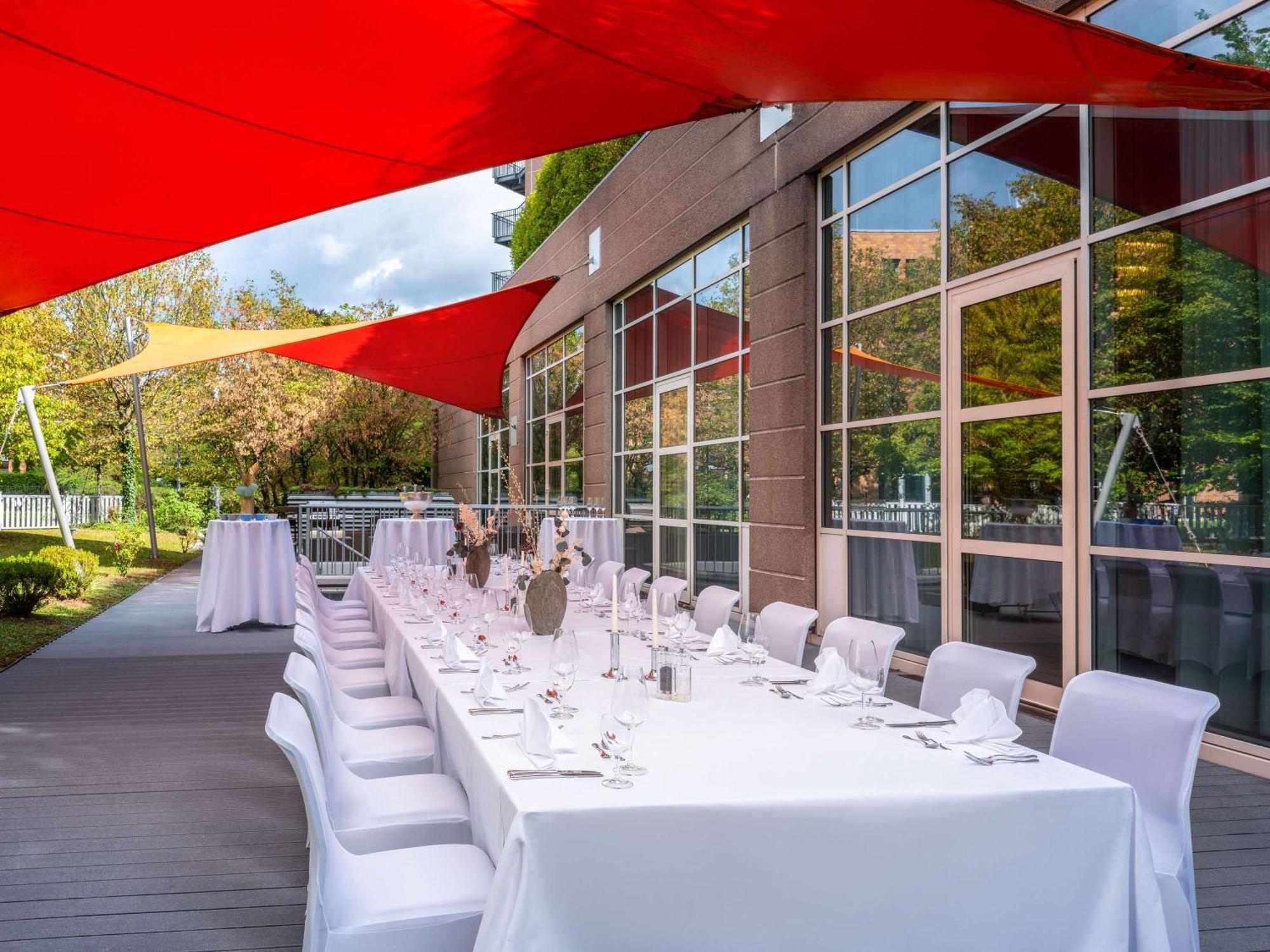 Pullman Fontana Hotel
