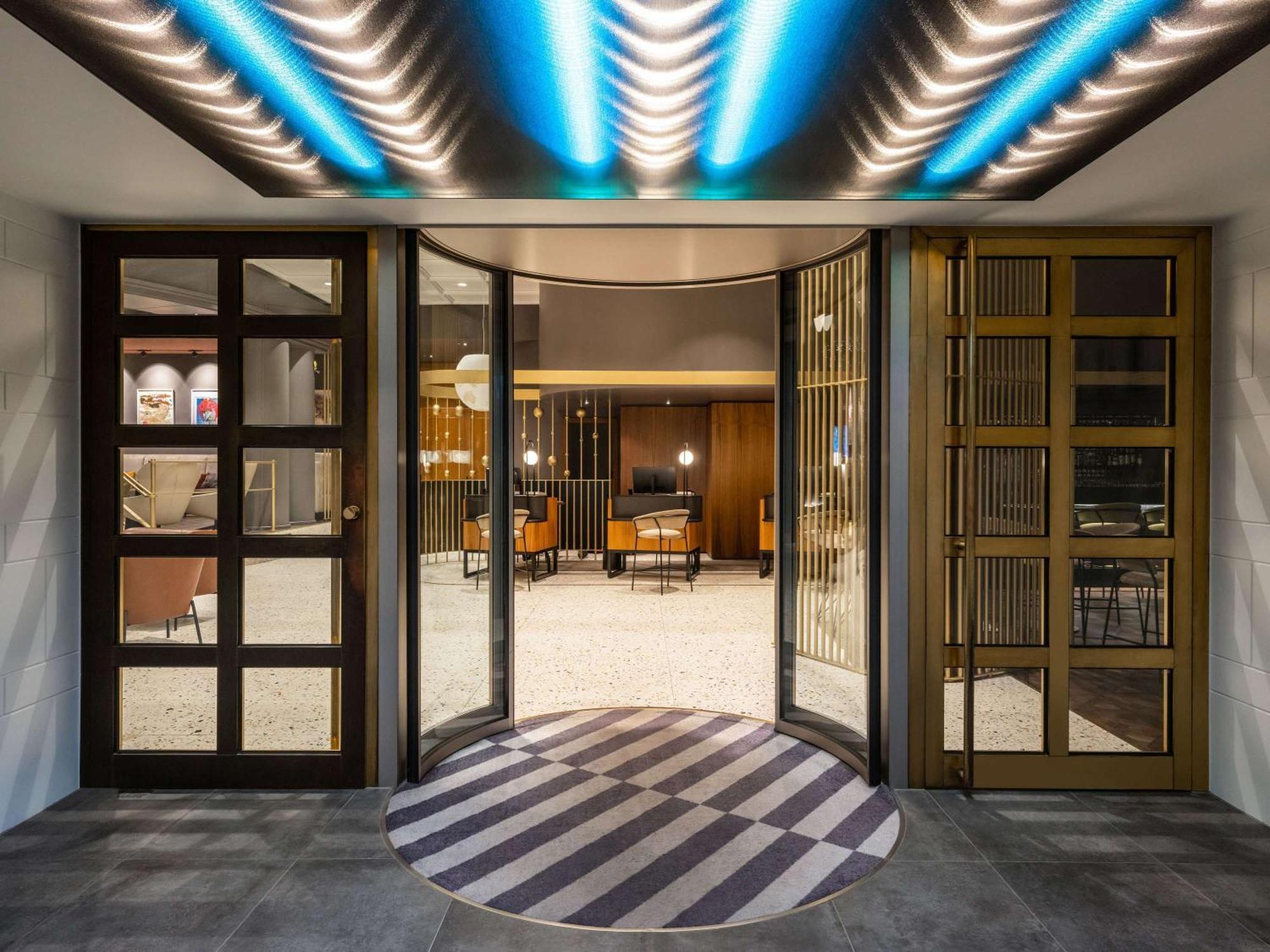 Pullman Fontana 4* Stuttgart